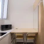 Studentville Apartment *